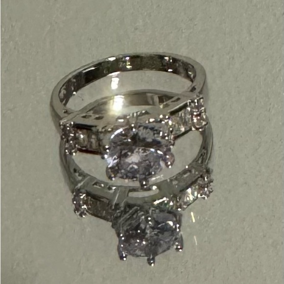 FREE 🆕 Piatella ring, 1 carat round cut, side accents, 14k white gold plated - Picture 6 of 14